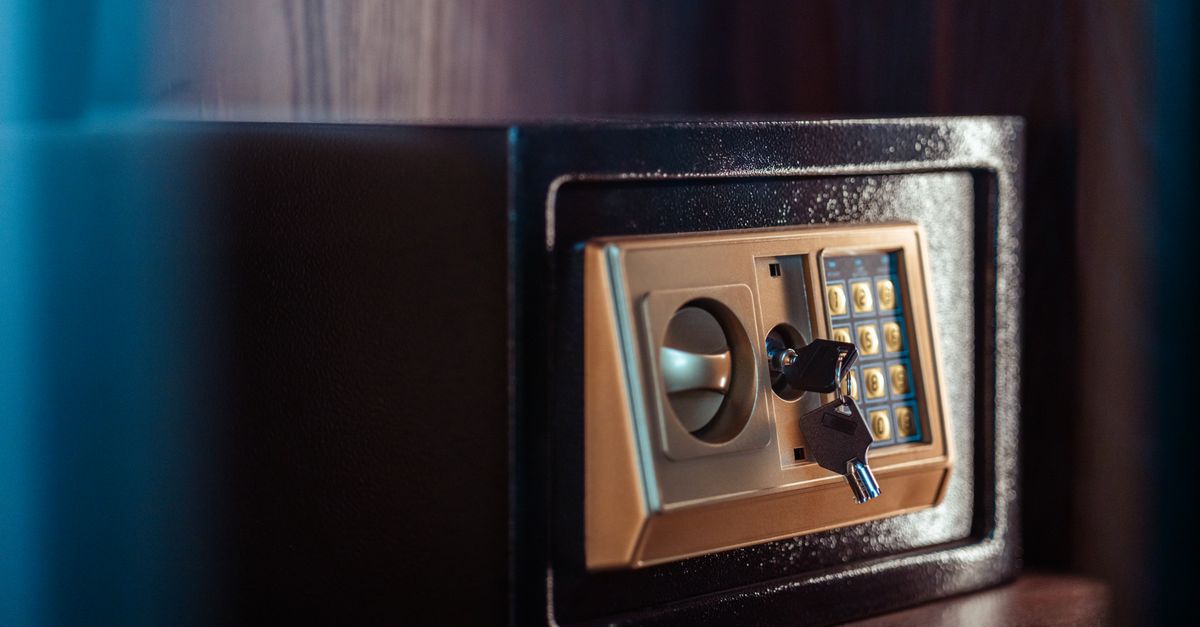 locksmith shop keys — Beacon Locksmith